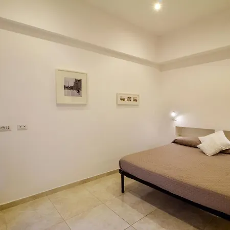 Borgo San Lazzaro Cozy Flat Rom