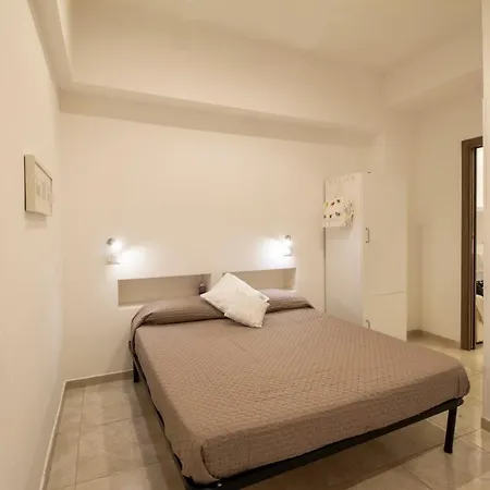 Borgo San Lazzaro Cozy Flat アパート ローマ